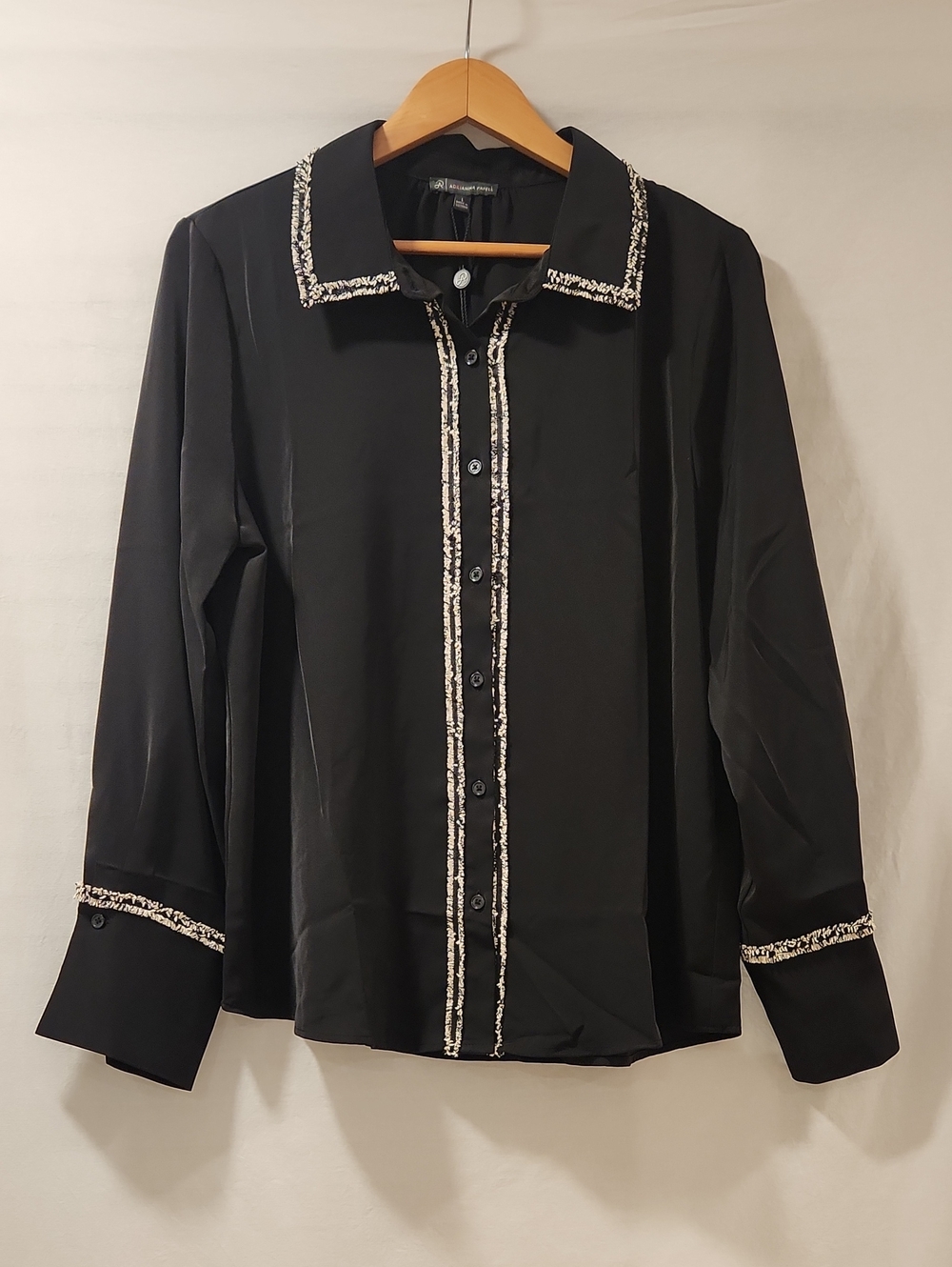 NWT Women's Adrianna Papell Black Polyester Blouse With B&W Trim Size L